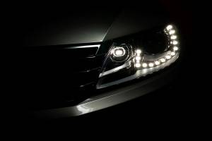 Aimen ASHUR - AIMEN ASHUR